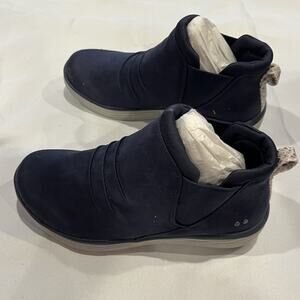 Ryka Shoes Womens Size 5 Medium Navy Blazer Water Repellent Wedge Ankle Boots